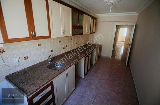 Ümraniye Site Mah. 3+1 125 M2 Kiralık Arakat Daire.
