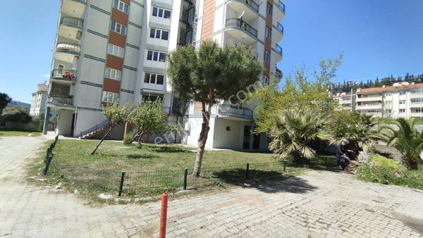 Söke Emlak Ofisisınden Yenikentte Satılık Daire