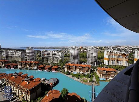 Bosphorus City'de Muhteşem Manzaralı Teraslı Havuzlu Penthouse!