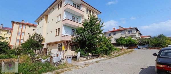 Pak Emlakdan Taşköprüde Satılık Girişkat Balkonlu Kredisiz Daire