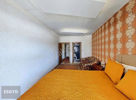 Esgyo'dan Çift Cepheli 3 Balkonlu 260 M2 4+1 Dublex Daire