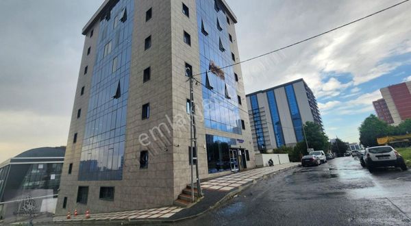 Sulyapıdan Giriş Depolamaya Uygun 1000 M2 İş Yeri