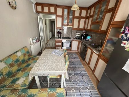 Mega Emlaktan Maltepe Mahallesinde Ara Kat 3+1 Masrafsız Daire