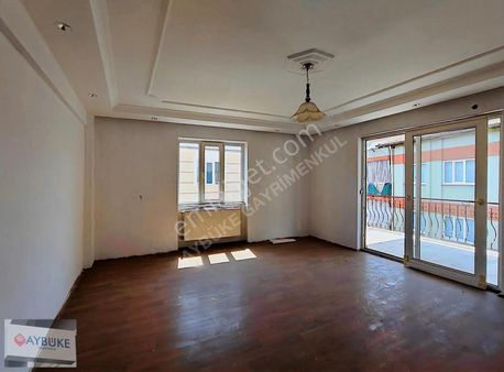 Kiremitcide Salı Pazarı Yanı Tek Tapu 2 Daire Fırsat Fiyata