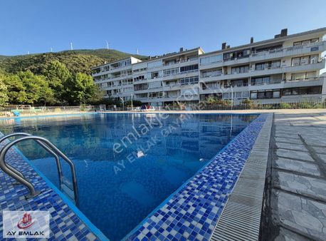 Ay Emlak'tan Esenköy'de Havuzlu Sitede Satılık 2+1 Yazlık Daire