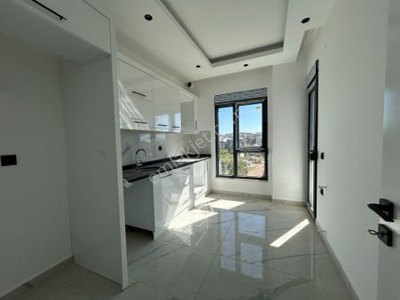 Alanya Oba Bahçeşehir Koleji Civarında Kiralık Sıfır 2+1 Daire