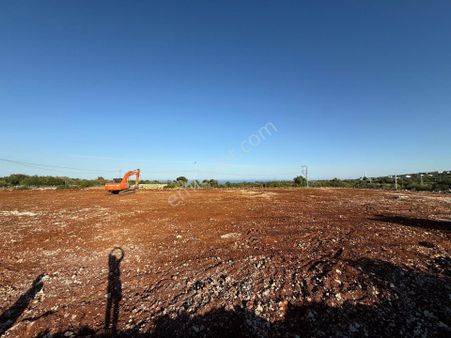 Aslan'dan Batı Sandal Da Deniz Manzaralı Villa İmarlı Parseller