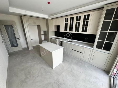 Yozgat Bulvarı Üzeri Yerden Isıtmalı Bulvar Cephe Site İçi 4+1