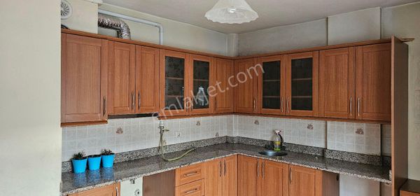 Trabzon Akçaabat Yaylacık Mahallesi Meltem Sokakta Kiralık Daire