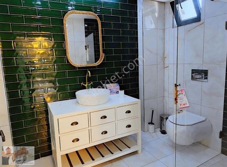 İmza Dan Bilecik Merkez De Satılık Eşyalı Lüx Villa