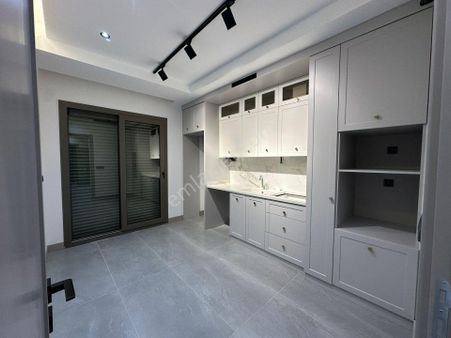 Engiz'den Çevre Yolunda Önü Açık O.panjurlu Lüx Arakat Daire