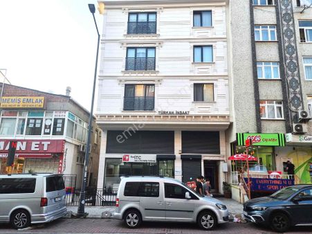 Cengiz Topel Caddesinde Satılık Arakat 2+1 Daire