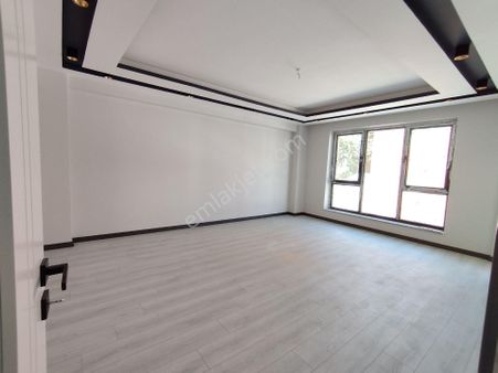 Pi Emlak'tan 3+1 Çamlıca'da Daire