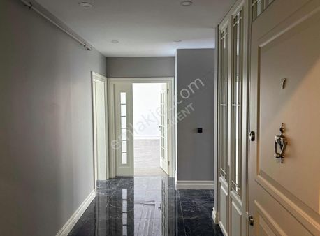 Azur Marmara Sitesinde Satılık 3+1 Çift Mutfak (3,5+1)