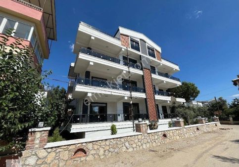 Altınoluk Yağcılar Denize Çok Yakın Asansörlü Lüx Sıfır Geniş 2+1 Ve 3+1 Dublex Daireler