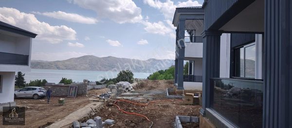 [ema] Hazar Gölü Manzaralı Satılık Villalar