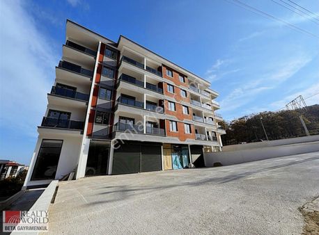 Rw Beta'dan Çobanlıda Caddeye Cephe 1+1 Satılık Daire