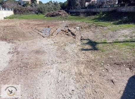 Falcon Dan Foça Da 400m²fırsat Arsa