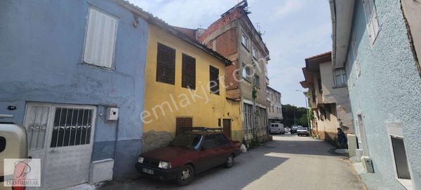 Tire Prestijden Satılık Tarihi 2 Katlı Bina