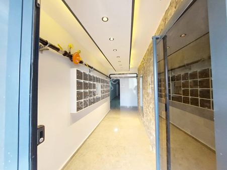 Göral Emlaktan 1+1 Full Lüks Yapılı Sıfır Yeni Bina Ara Katta Çetin Emeç Yakını