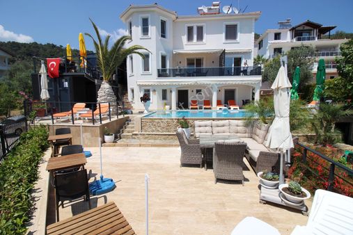 Era Söz Den Balıkesir Altınoluk Kazdağlarında Satılık Butik Otel