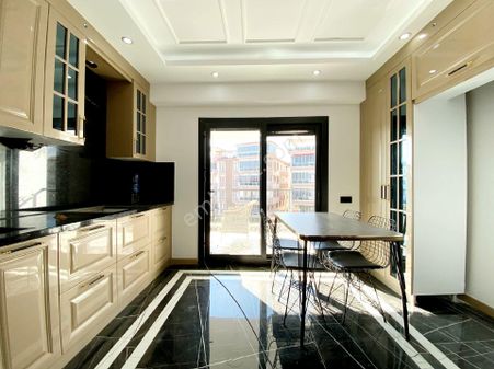 Mehmet Akif Ersoy Mahallesinde Satılık Ultra Lüks Daire