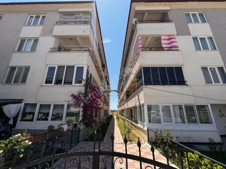 Akçayda Bahçeli Satılık 2+1 Daire