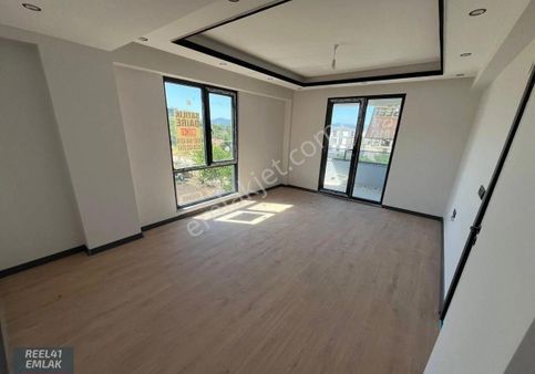 Başiskele Döngel De Satılık Çatı Dubleks