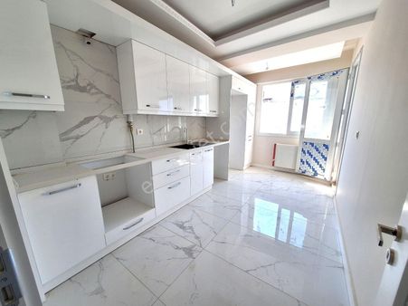 Su Emlaktan Tire İhsaniye Mahallesinde Satılık Daire