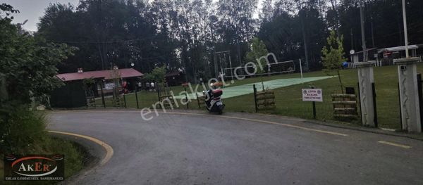 Mesire Alanına Yakın 1.112 Metrekare Arsa İçinde Müstakil Ev