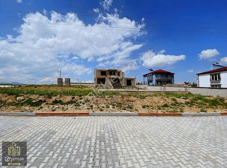 Cm Emlak Gümüşler Eski Mah. Mükemmel Konum Köşebaşı 770 M2 Arsa