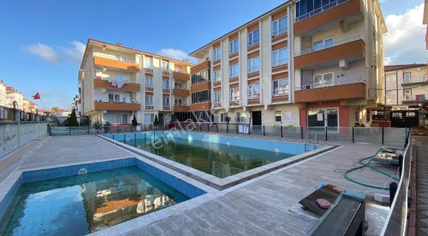 Sakarya Karasu Dolunay Sitesinde Fırsat 1+1 Havuzlu Eşyalı Masrafsız