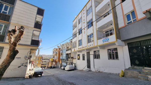 Akev Gayrimenkul'den Ahmet Yesevi Açıksu Caddesine Yakın Geniş 2+1 Daire