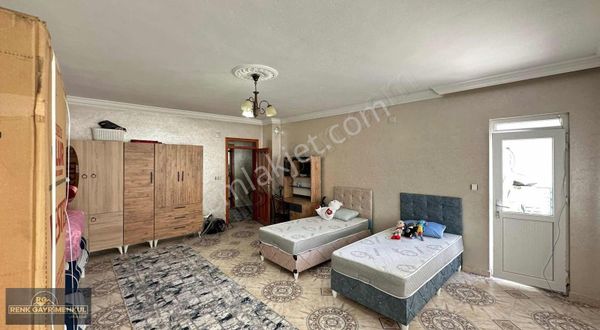 Renk Ten Batalhöyükte 2 Katlı Müstakil Ev