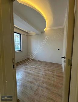 R E N K Ten Ertuğrulgazi De 3.5+1 Akıllı Sistem Ultra Lüx Daaire