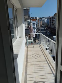 Kuşadası İki Çeşmelik Bölgesinde Satılık 2 +1 Satılık Dairemiz Bulunmaktadır