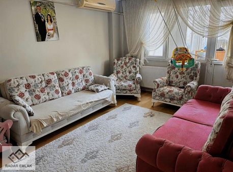 Karabağlar Tahsinyazıcı Mahallesinde 2+1 Satılık Daire