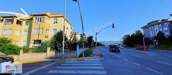 Gölcük İpek Yolu Mahallesinde,site İçi 3+1 Fırsat Daire