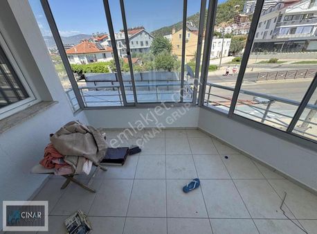 Patlangıç Mah. Ara Kat Kalorifer Sisteli Eşyasız Kiralık Daire