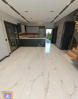 Güzelçamlı Da Sıfır Müstakil Havuzlu Villa Önü Açık Kapanmaz Sahile 1200m Mesafede