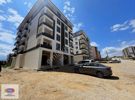 Tig İnegöl'den Karalar Mah. Yola Sıfır, Geniş 3+1 Daireler