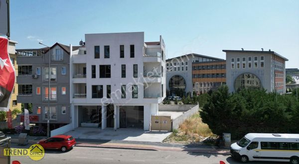 Geçit Özdilek Yanı Ana Cadde Üzeri 119 M2 Kiralık Dükkan