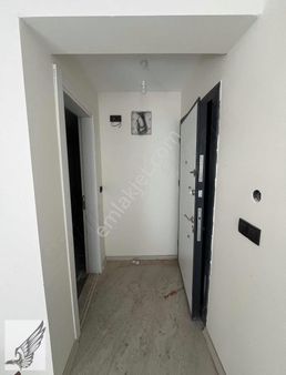 Seferihisar Çarşı Merkezine Yakın Yatırımlık 1+1 Satılık Daire