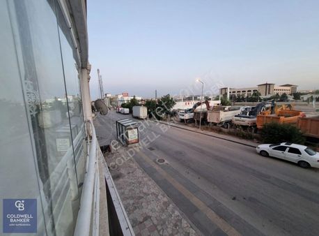 Gökçek Mah.de Cadde Üstü Harika Konumda 3+1 125 M2 Net Daire