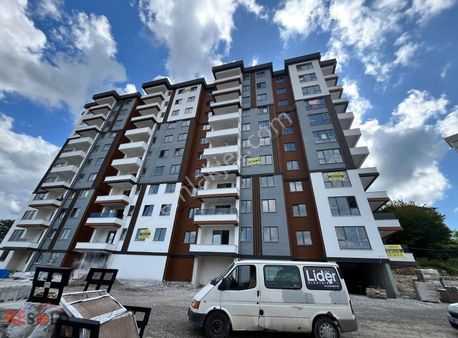 Çamurlu Mahallesinde Deniz Ve Şehir Manzaralı Lüx Daire.