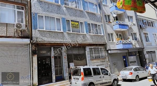 Fatih Haliç Cadde Civarı Satılık 3+1 Bakımlı 1. Kat Daire