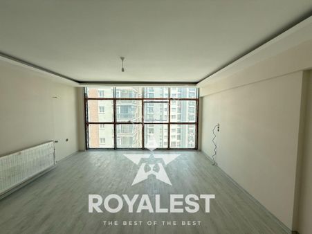 Royalestten 3+1 Havuzlu Sosyal Donatılı Sıfır Daire