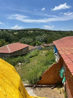 Eskişhir İnönü Yörük Yayla Köyünde Satılık Ahır Ve Arsa