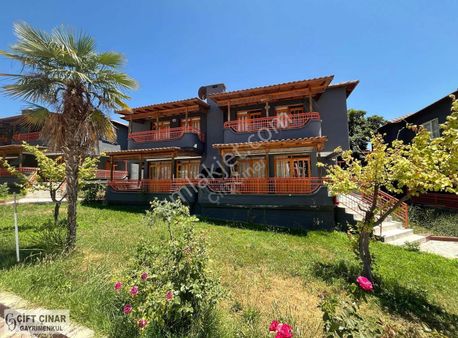 Havuzlu Site İçerisinde Mükemmel Villa