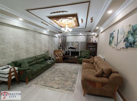 Şehir Hastanesi Yakını Satılık 3+1 Özel Garajlı Süperlüks Daire